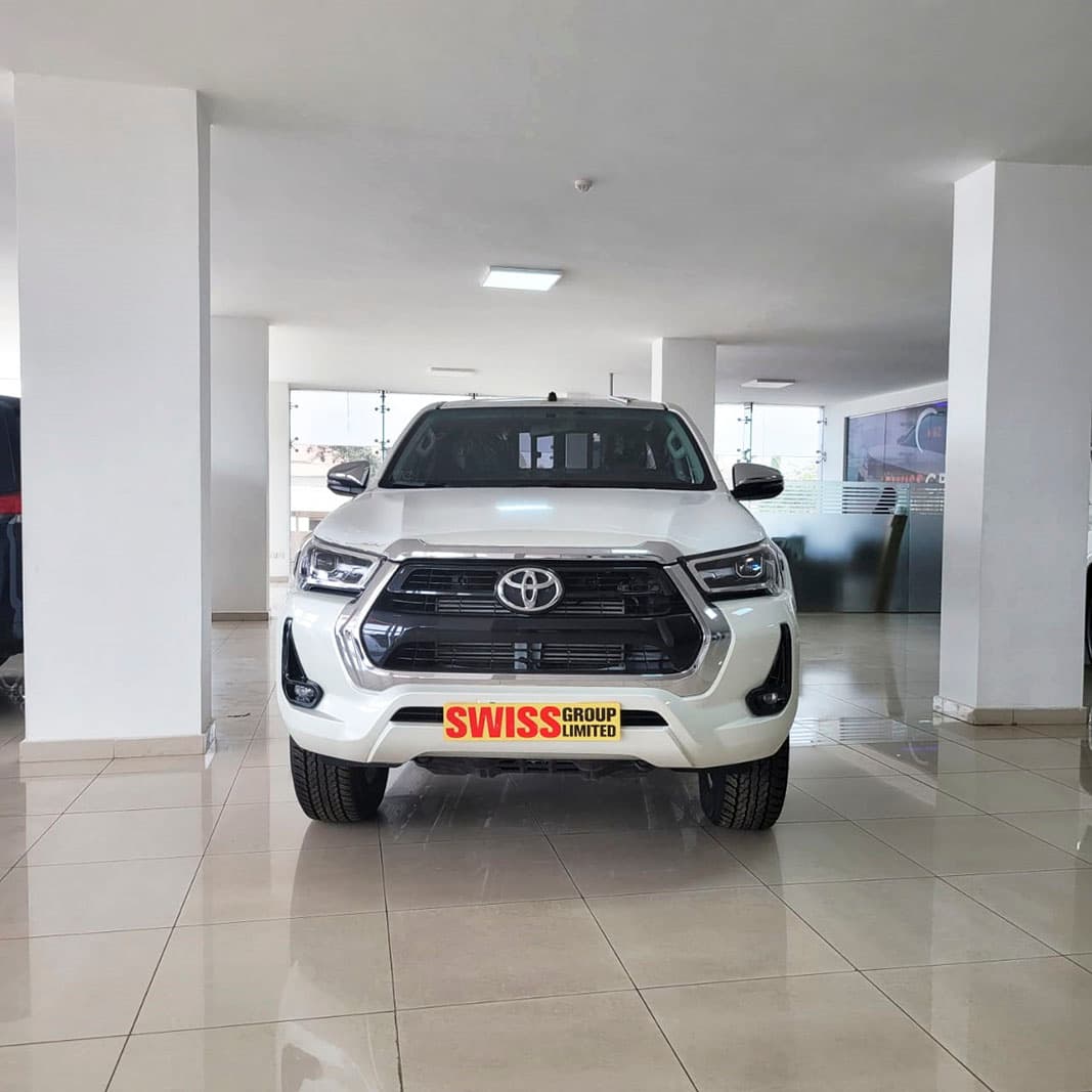 2023 Toyota Hilux 2.4L Diesel Push Start-swiss-group-limited